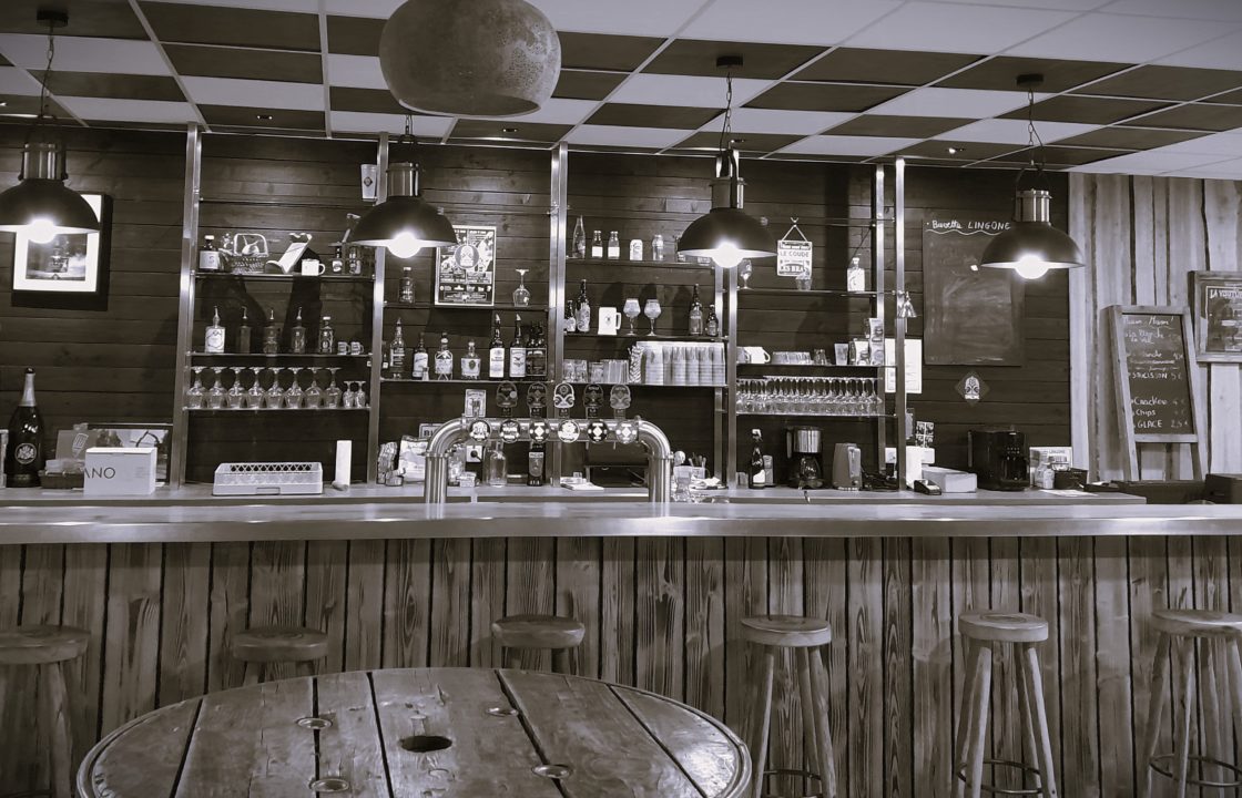 Bar LINGONE